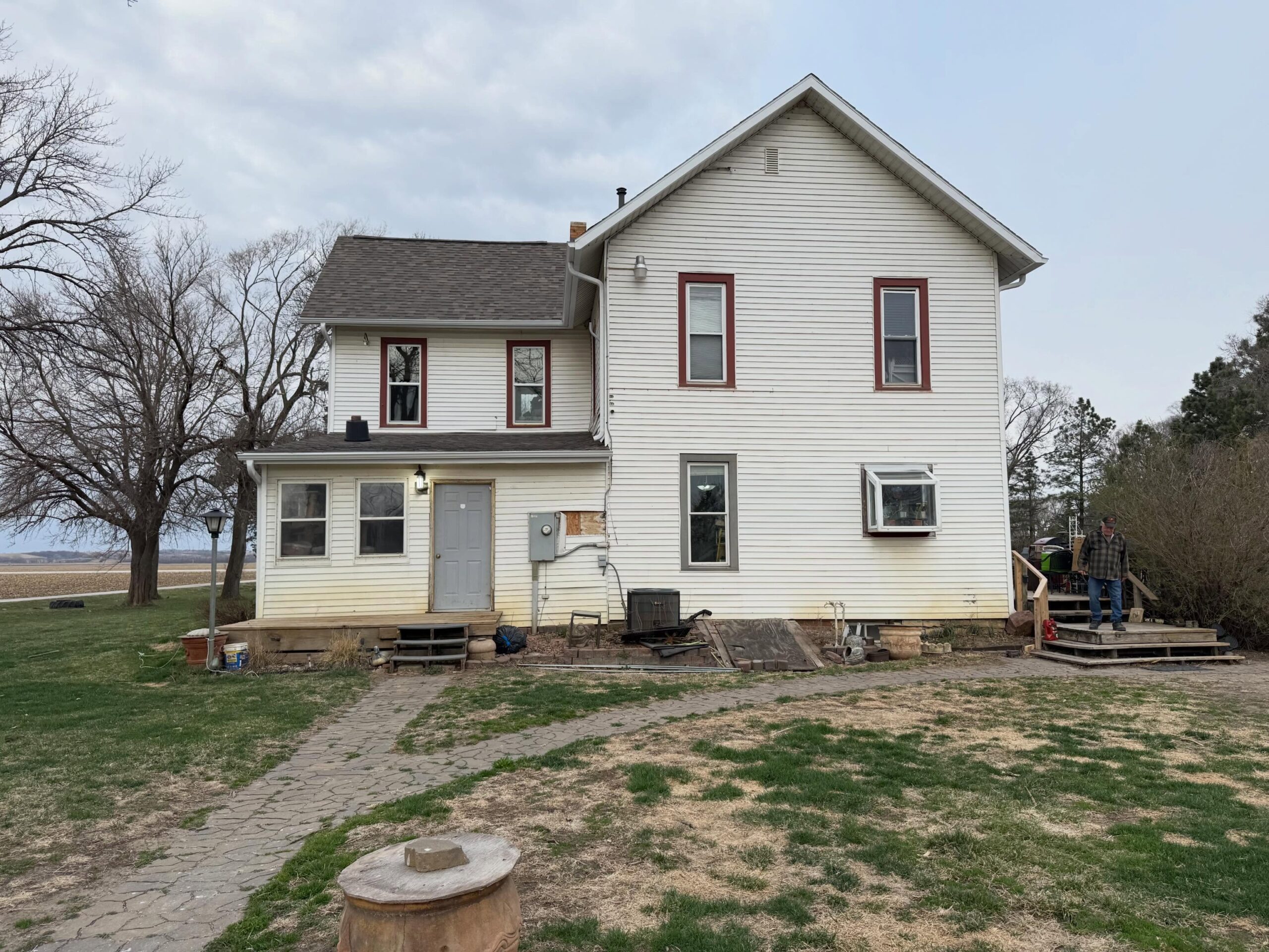 Kerrie Anderson home before renovation from matching front angle